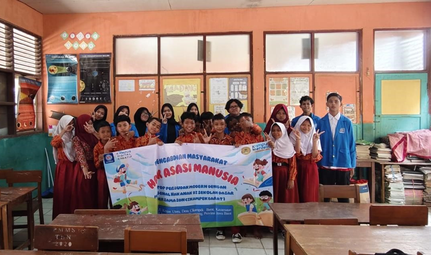 Mahasiswa UBSI Cikampek memperkenalkan hak asasi manusia melalui PKM di SDN Cikampek Barat 1
