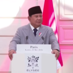 Prabowo Subianto saat menyampaikan instruksi pembelajaran bahasa Prancis di sekolah Indonesia