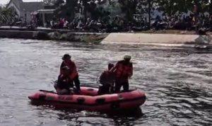 Ayen Ditemukan Tak Bernyawa Setelah Dua Hari Terseret Arus Irigasi KW 9 Karawang