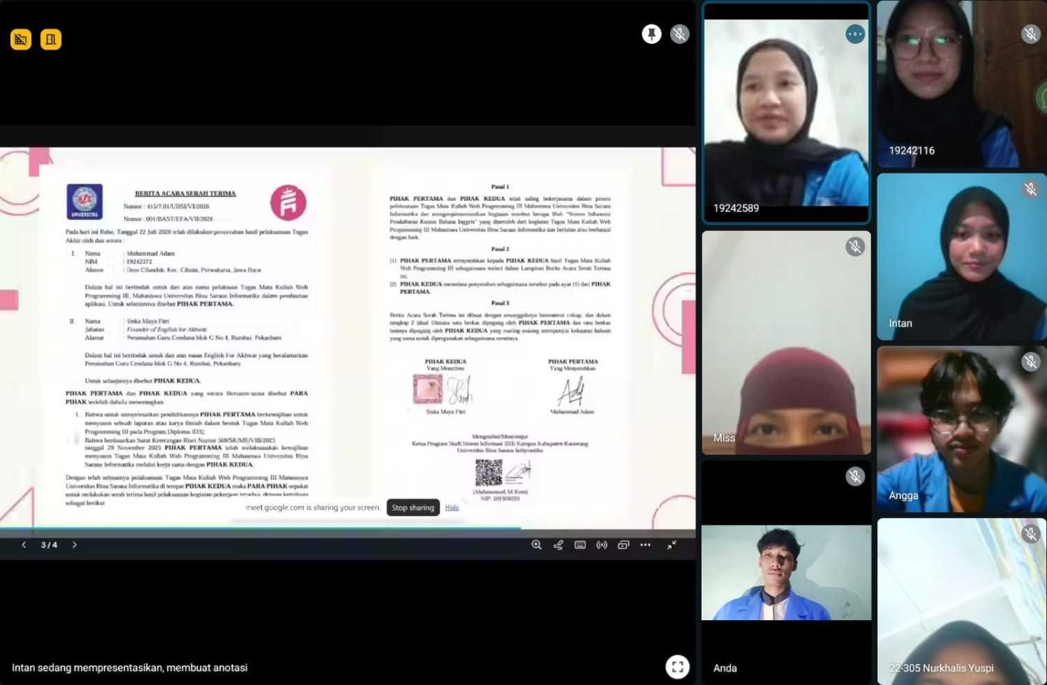 Tim mahasiswa UBSI Karawang menyerahkan Sistem Pendaftaran Kursus Bahasa Inggris kepada English For Akhwat (EFA) melalui Google Meet.