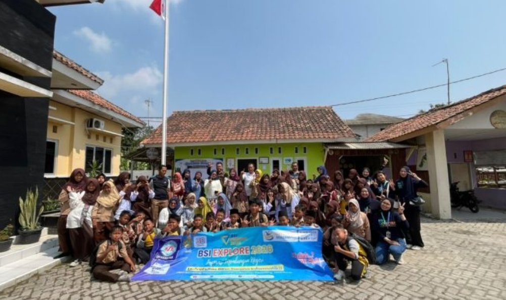 Kegiatan Literasi Perpus di Desa Barugbug